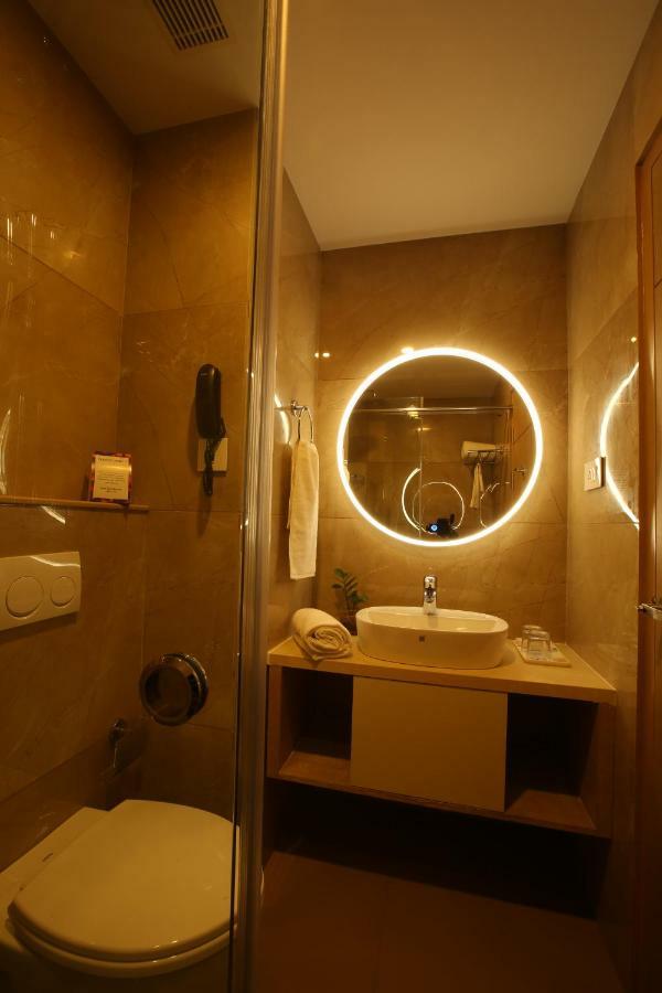 Mintotel Wayanad Sultan Bathery Exterior foto